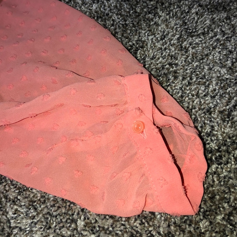 Pink blouse with buttons - Picture 5 of 5